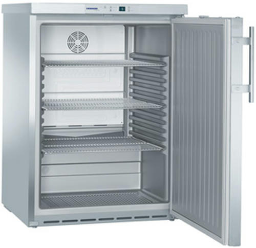 Шкаф холодильный барный Liebherr FKUv 1660 001 с глухой дверью